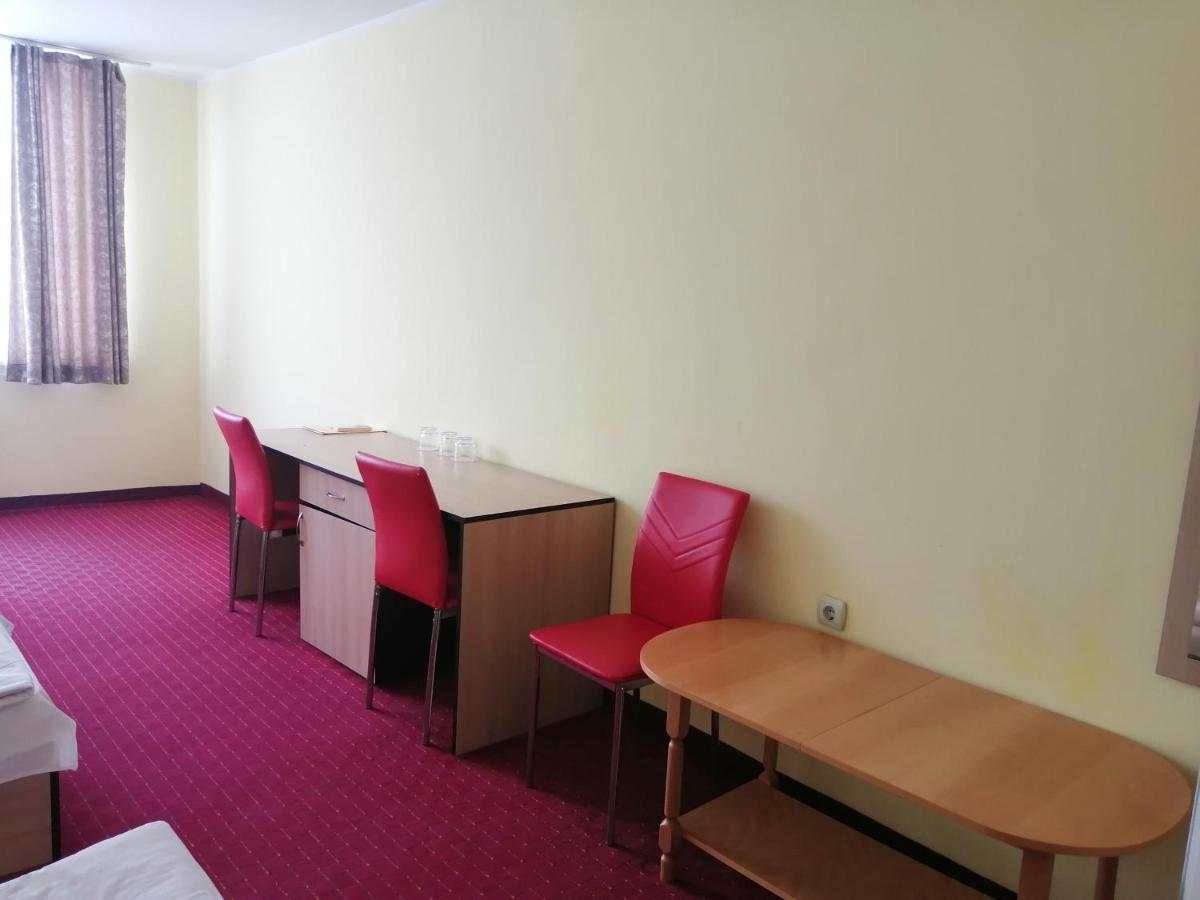 Hotel Panorama Gabrovo Exteriör bild